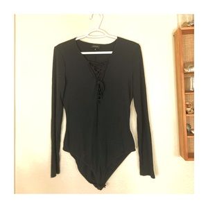 Buttonable long sleeve one piece/body suit